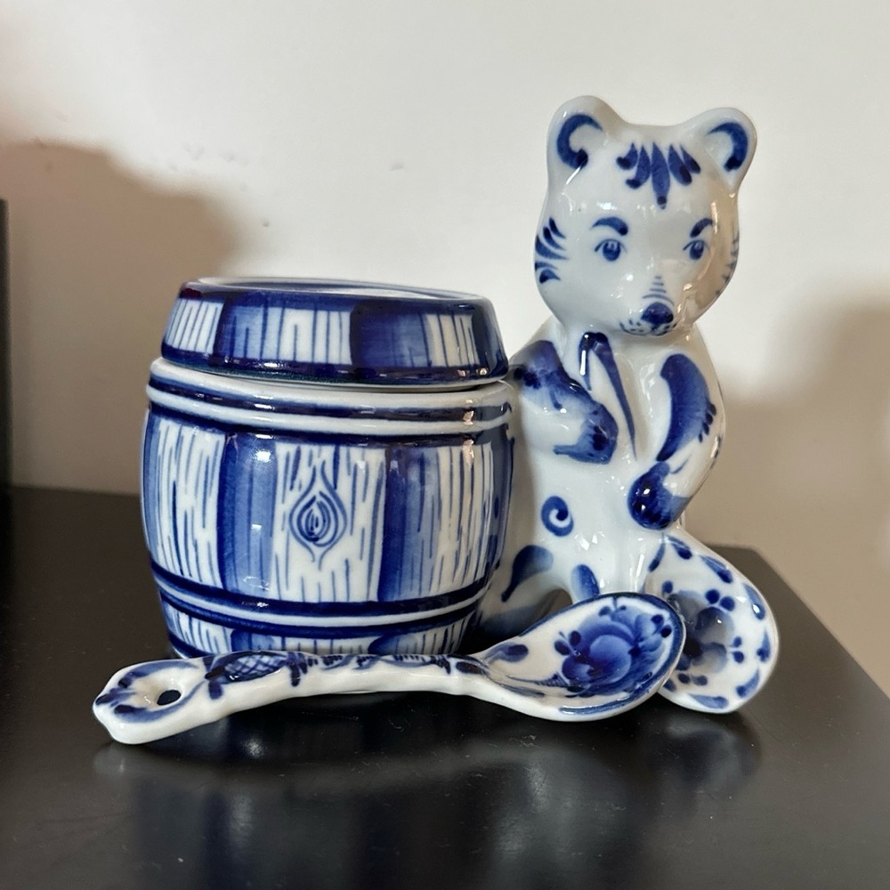 Delft Honey Pot with Removable Spoon